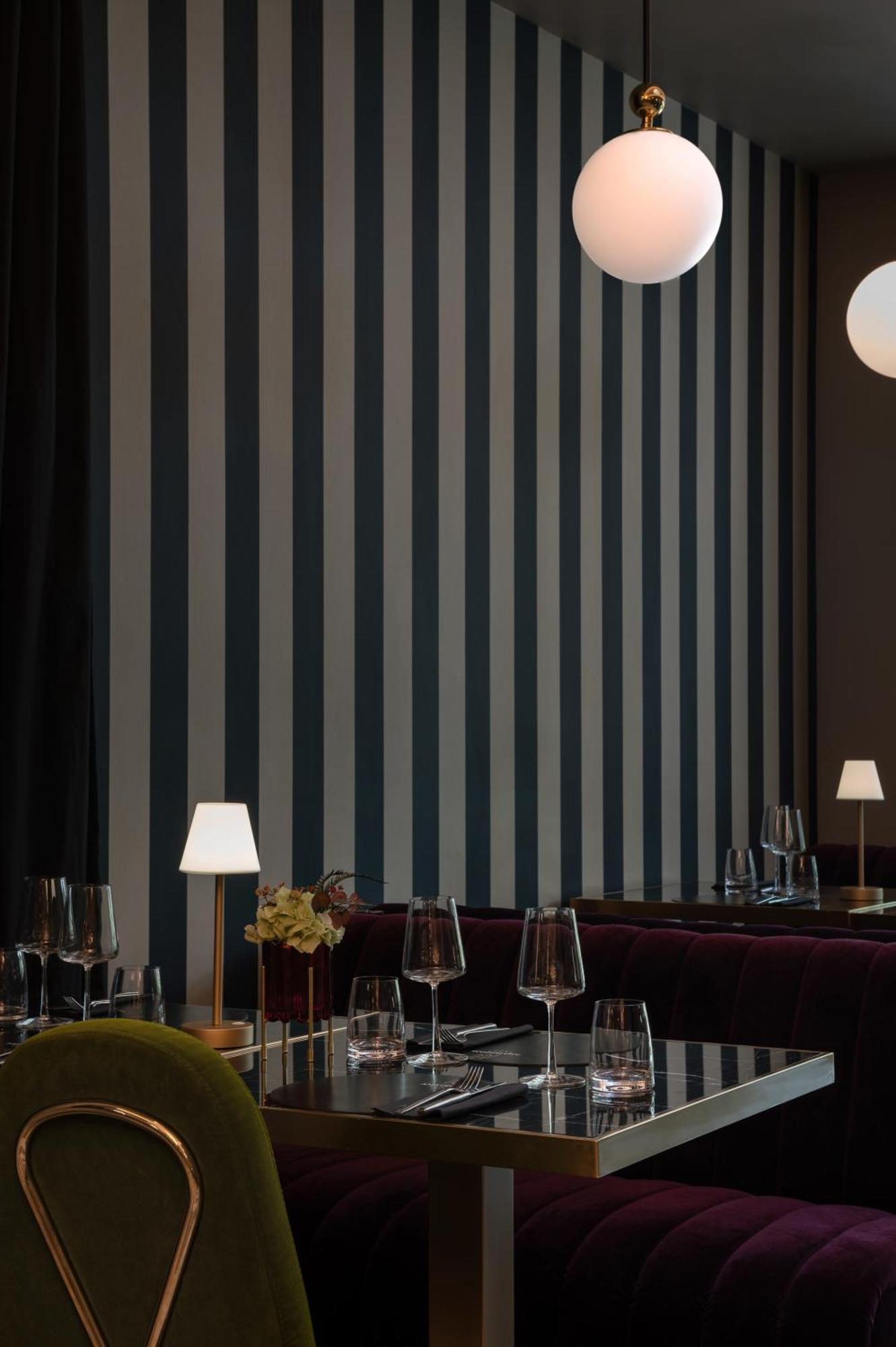 Viešbutis Amsterdam Plaza & 5*